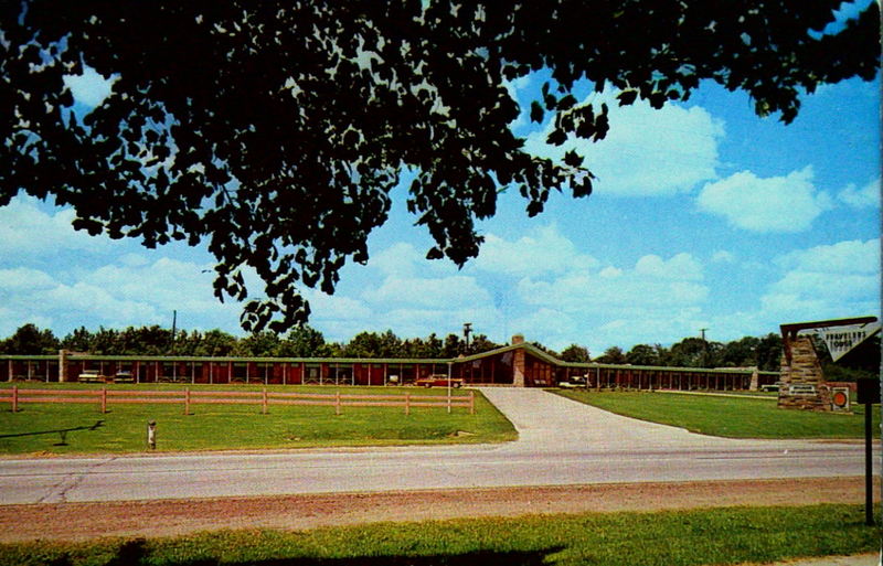 Clair Inn (Travelers Lodge, Travelers Lodge) - Old Postcard